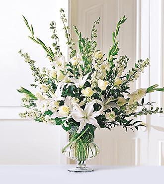 FTD Traditional Victorian Bouquet  - PREMIUM