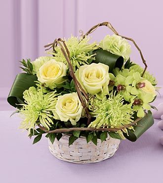 FTD  Basket of Dreams  Arrangement