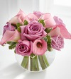 
The FTD Love Rushes In Bouquet is an incredibly elegant Valentine's Day bouquet that will set you apart from the rest...
			