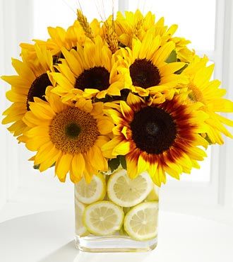 FTD Sunshine Daydream Bouquet by Better Homes and Gardens  - DELUXE
