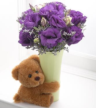 FTD  Big Hug Bouquet