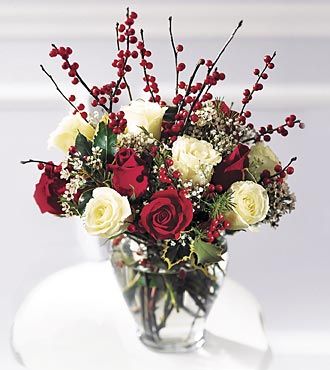 The FTD Holiday Romance Bouquet