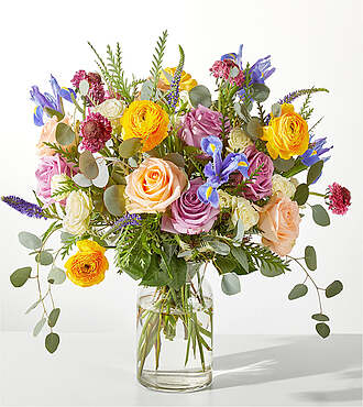 Gleaming Iris Bouquet - Deluxe with Clear Vase - FedEx - F-F18VMJ