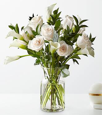 Vision in Ivory Rose and Calla Lily Bouquet - Premium with Vase - FedEx - FK1029