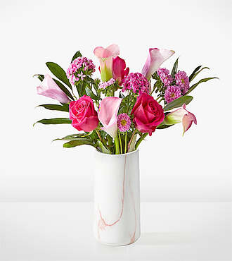Love on the Line Calla Lily Bouquet - Standard with Marble Vase - FedEx - FV037VPM