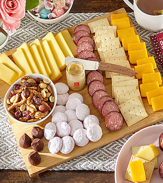 Mother's Day Charcuterie Board - FedEx - G2109M