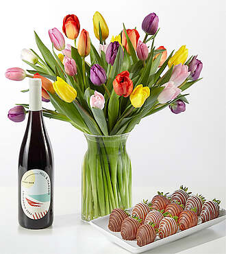 Picnic Tulips Bouquet and Berry Bundle - 30 Tulips Berries and Red Wine - FedEx - MTA30WRW-BRY