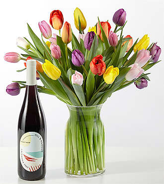 Picnic Tulips - 30 Tulips and Red Wine - FedEx - MTA30WRW