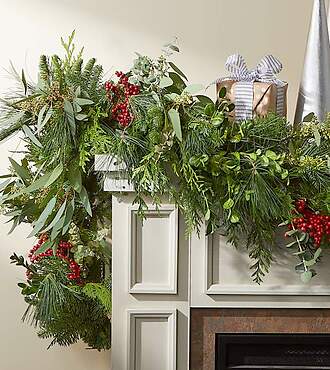Canella Christmas Garland - FedEx