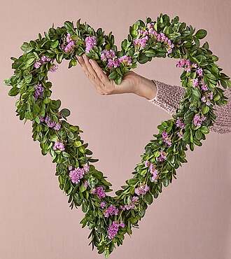 XXX I 'A - door' You Pink Statice Wreath - FedEx