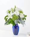 Image of Deluxe version for Snowy Dreams Bouquet